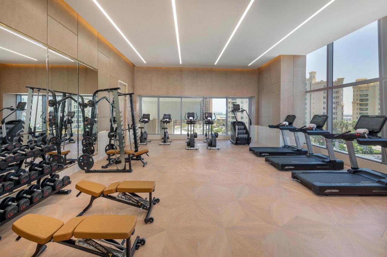 The St. Regis Dubai, The Palm Hotel Bagian luar foto The gym at the hotel